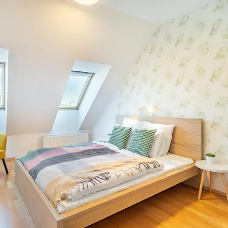 Very - Balcony - Sunny Apartment Budapest