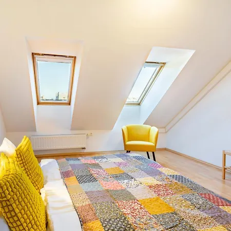 Very - Balcony - Sunny Apartment *
